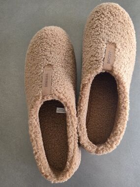 Bombas Women's Sunday Slipper Size 11 NWT With Dusy Bag Dark Camel
